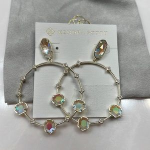 Beautiful Kendra Scott hoop earrings!